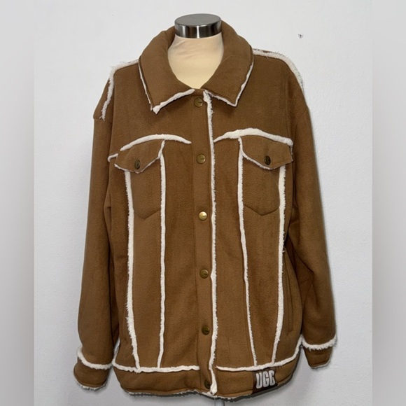 UGG FRANKIE BONDED FLEECE TRUCKER - Picture 1 of 3